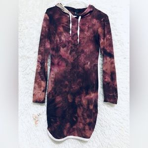 Tie die body fit dress with hoodie
